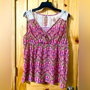 NWOT - No Boundaries size XXL 19 juniors?) flowy tank top Fits like a L.